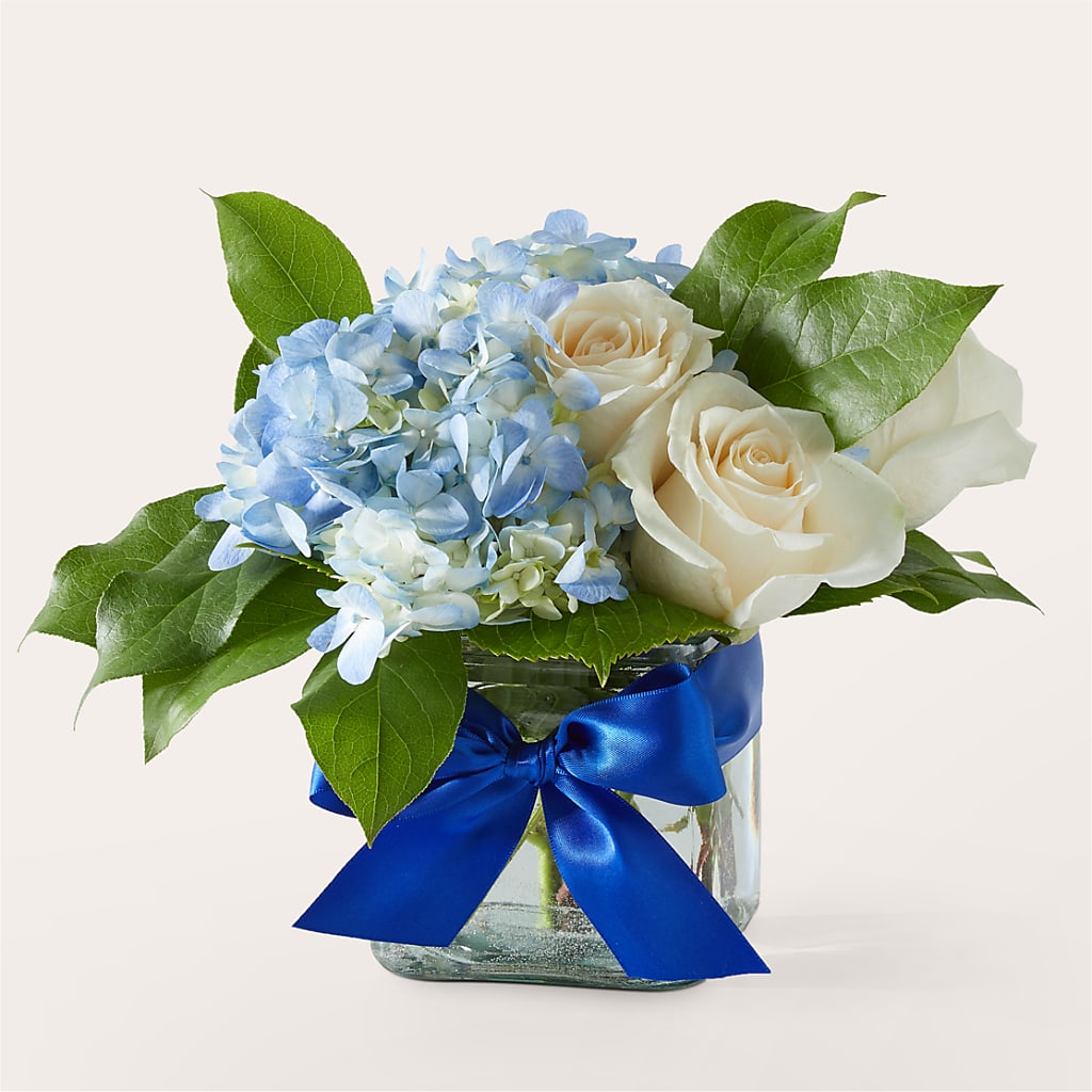 Sky Blue Delight Bouquet – Decor Flowers And Events, Katy TX