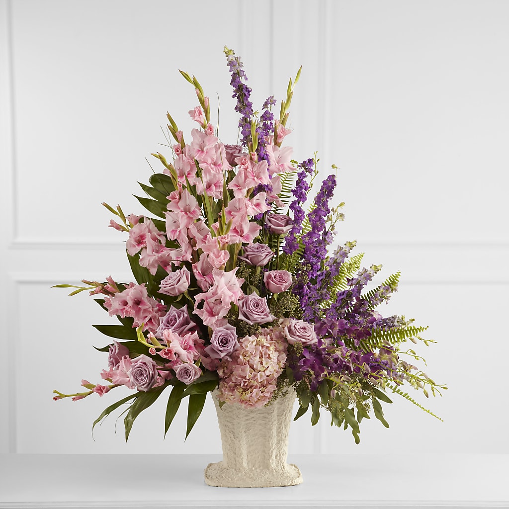 Flowing Garden Arrangement – Decor Flowers And Events, Katy TX