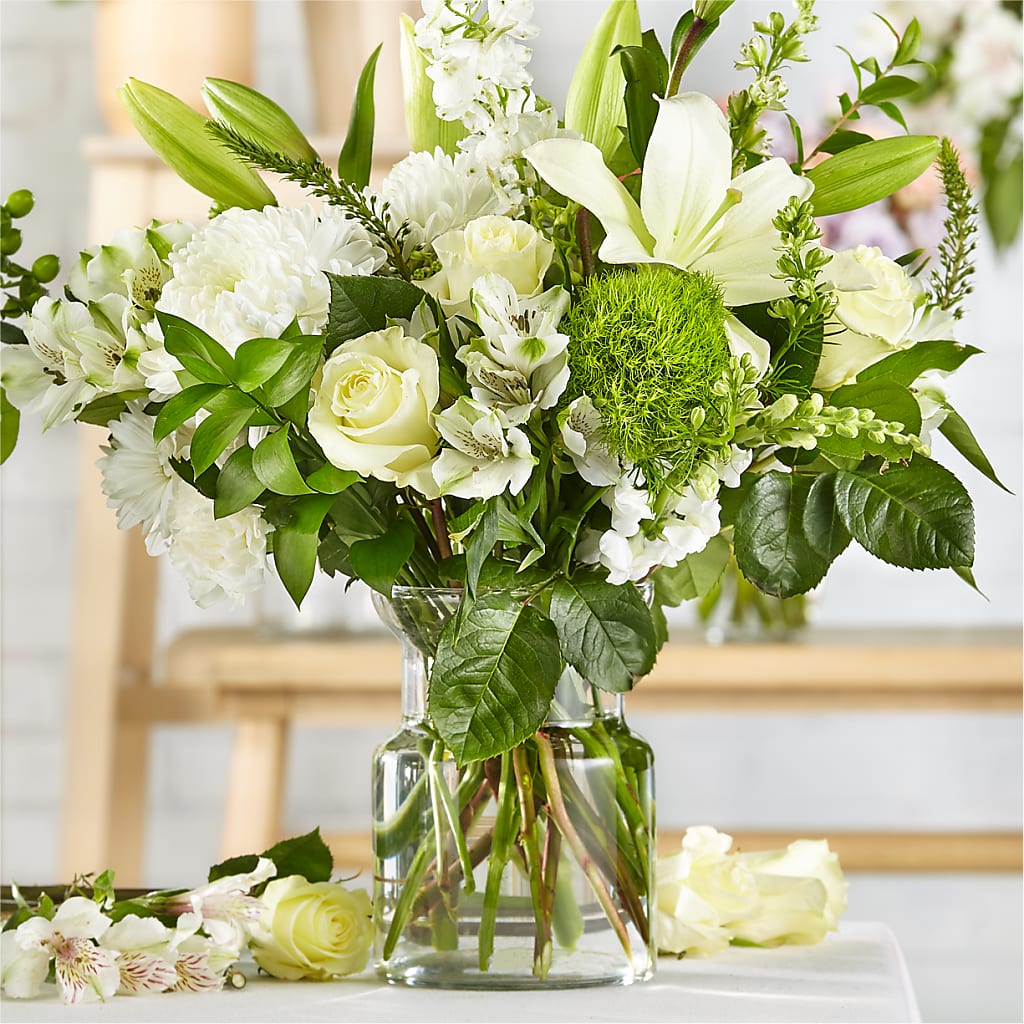 Classic Ivory – A Florist Original – Decor Flowers And Events, Katy TX